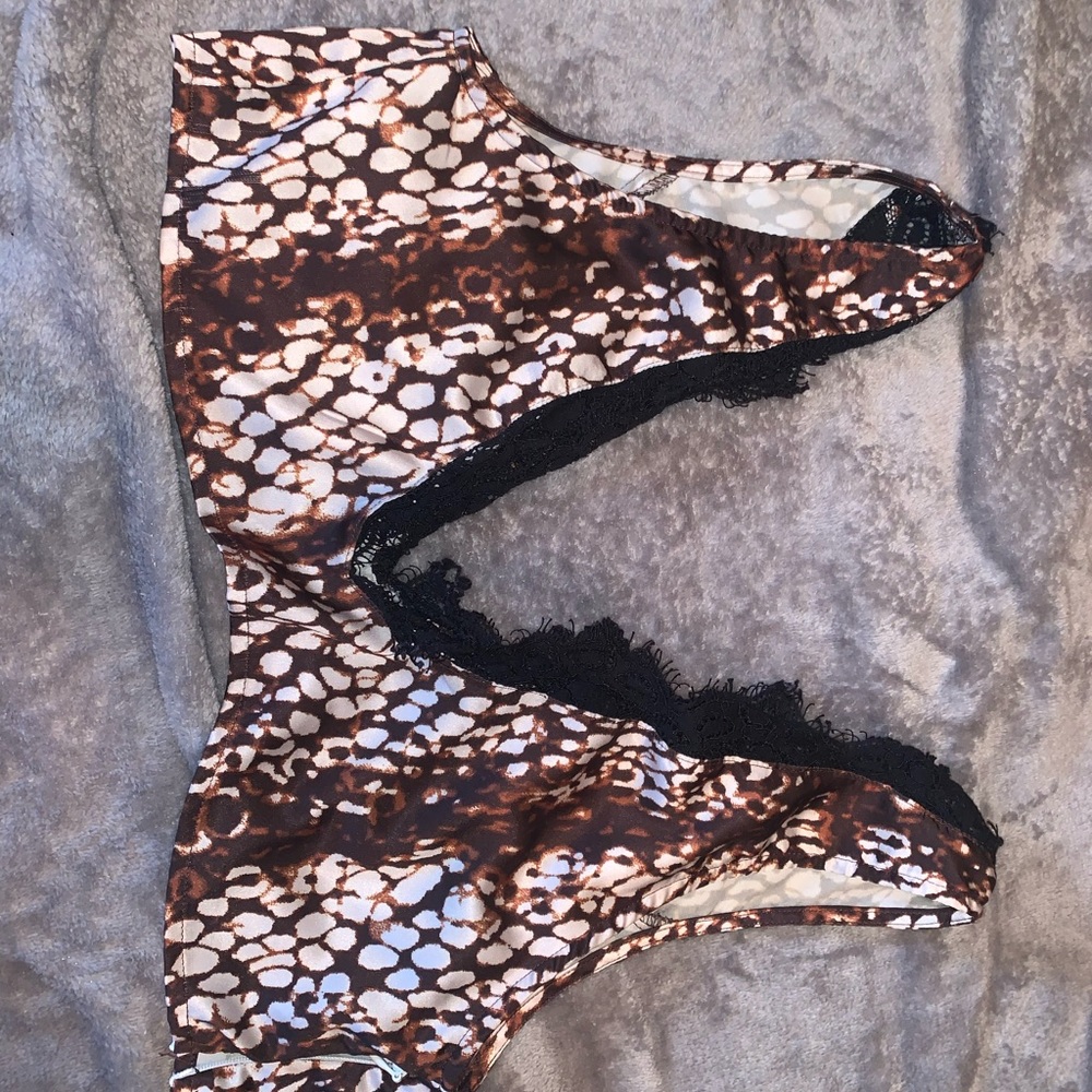 SHEIN Snakeskin Crop Top